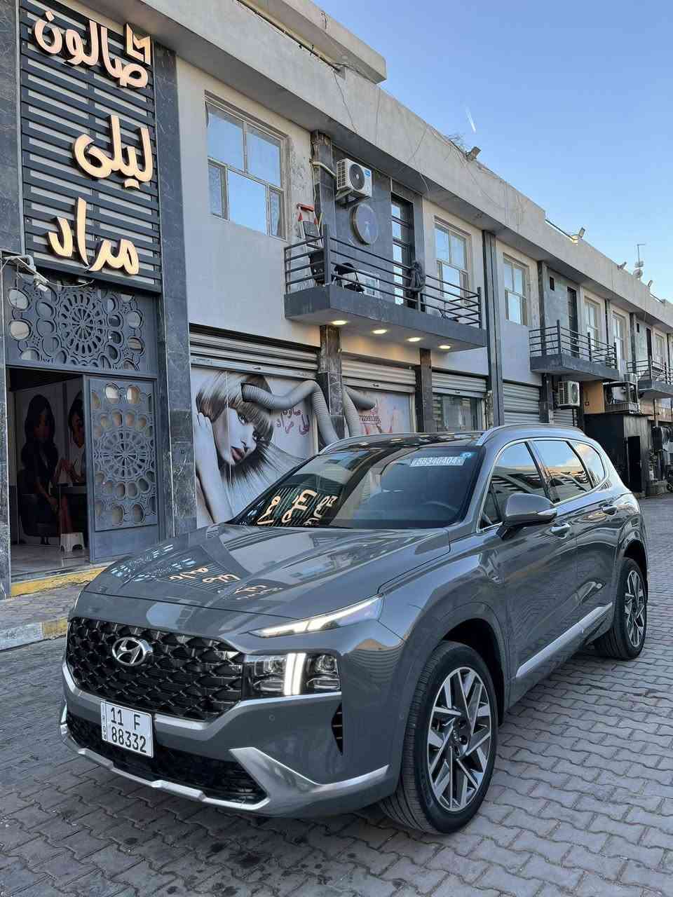 السلام عليكم 
للبيع ...... 
سنتافيا 2023 calligraphy اعلى فئة بالسنتافيا 
محرك 2500 توربو 
بانوراما 
*فور ويل 
*قمارة كنتارا 
*رادار امامي 
*رادار جانبي 
*هاند بريك بصمه 
*اوتو هولد 
*بصمه صندوگ وابواب 
*اشاير بالدشبول كامرة داتا شو 
واكو مواصفات هوايه ميحتاج اذكر السيارة فول الفول  
السياره حلوه مواصفاتها وجديده كلش
والباقي ميحتاج ينذكر السياره احلى من الصور 
(حادثها فقط الباب الخلفي للسائق مثل ما موضح بالصورة )

للاستفسار *********** فقط بدون خاص مكلف بالنشر
