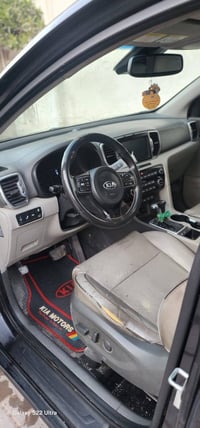 وراد أمريكي موديل ١٨ فول واحد عل واحد وبعد التفاصيل خاص البيع 07727684...