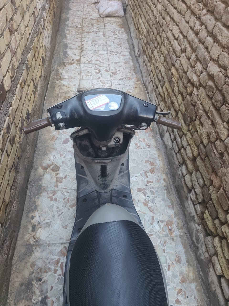 سلام عليكم دراجه بيجي 9 للبيع دراجه حلوو ونظيفه محرك ناعم اكسل ناعم كهربائيات شغال بك لايت اشاير بس بيها خيط خربطه بسبب الكابريتر تعبانه دراجه مجفته جديده سعر 200وبيها مجال بيعه متوازيه مكاني ديوانيه حي الوحده


**إذا كنت صاحب هذا الإعلان وتريد حذفه لأي سبب، رجاءا أرسل رسالة إلى الدعم الفني**