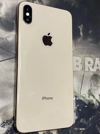آيفون XS ماكس • ٥١٢ • شاشة مكسورة