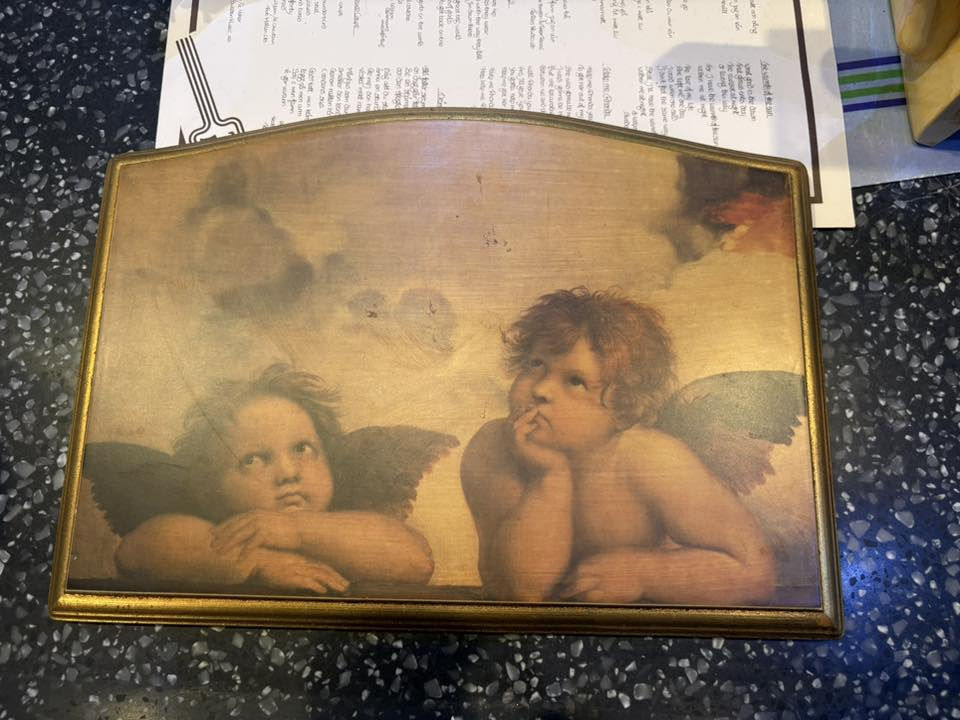 انتيكات قطع جميلة جدًا للبيع


**إذا كنت صاحب هذا الإعلان وتريد حذفه لأي سبب، رجاءا أرسل رسالة إلى الدعم الفني**