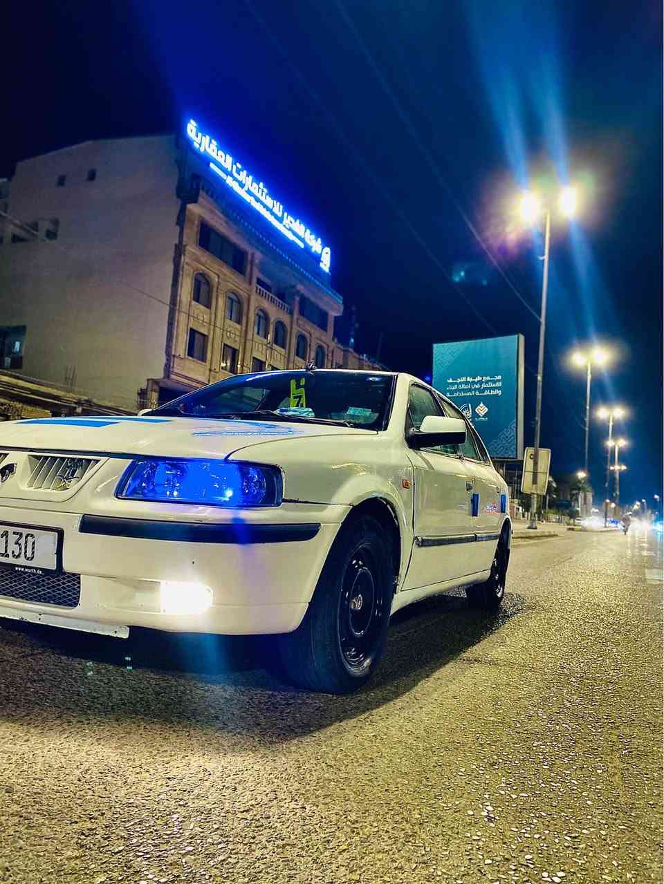 السلام عليكم 
سمند مديل 2011 ناطق 
السياره مكفوله كفاله عامه فقط بارد بين الجاملغ والباب 
السياره متعوب عليه مال جناي الله شاهد 
تخم تاير جديد 
داخل نضيف 
كير مكينه جديدات 
حداديه بلجيس 
منضومة بانزين جديده
فيت بم جديد 
بخاخات جديده 
تخم بلكات وتخم واير جديد
كلاص بانزين جديد 

السعر 39 وبيه مجال للشراي
اتصال *********** النجف, العراق
