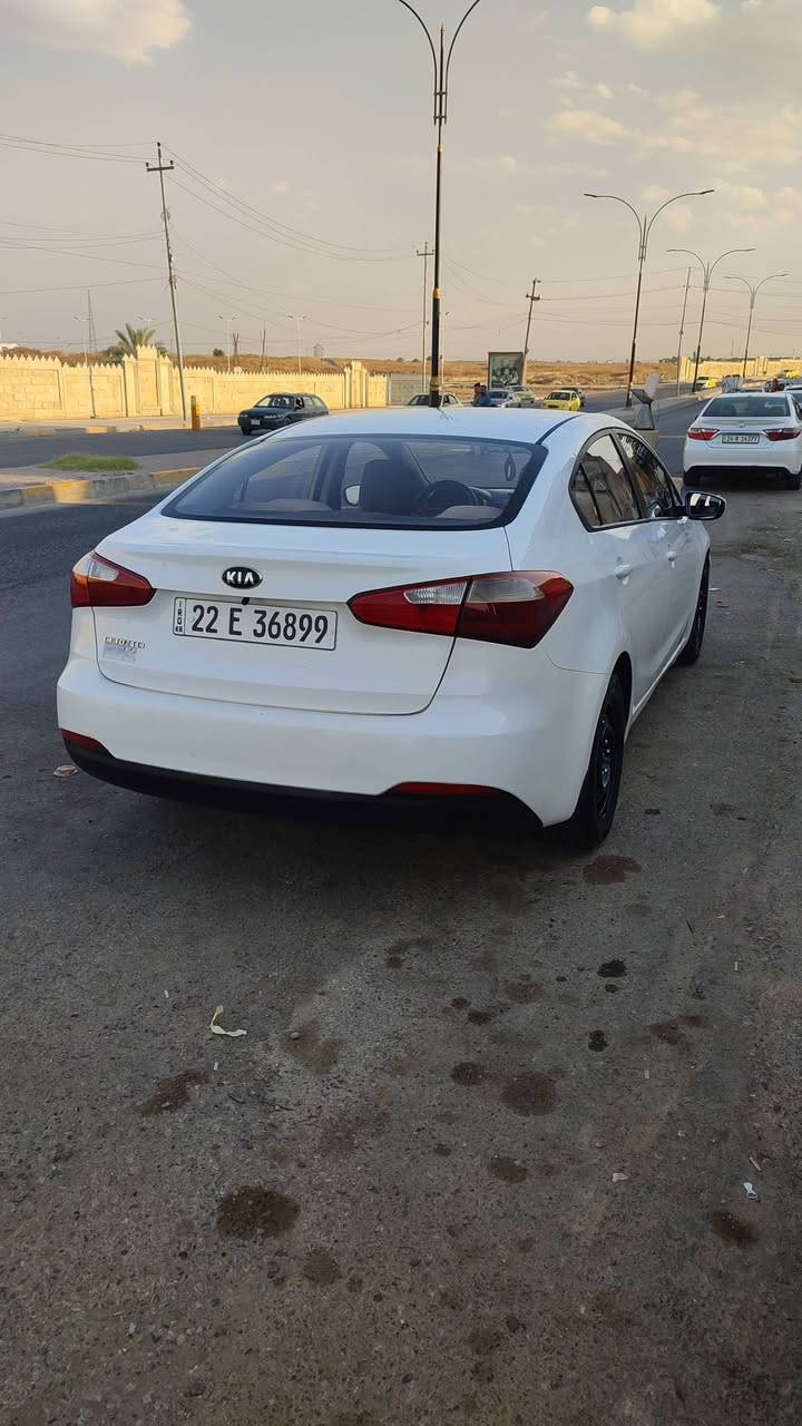 سيراتو 2014 خليجي 
محرك 1600 دوش 
تخم تاير جديد
باتري جديد 
حداديه جديدة 
ادامه عامه 
تبريد ثلج 
كهربائيات كله شغاله 
شاشه وكاميرا 
تحكم جهتين 
فتحه سقف
دوشمه جديدة 
السيارة جاهزة من كلشي 
هزة جديدة سنويه ال 2031
رقم اربيل ب اسمي تحويل وكله خادم
السعر 105 وبيه مجال
مكان السيارة مخافظه الديوانيه مركز  
ملاحضه الي حاب يعرف باقي التفاصيل
وتساب ***********
