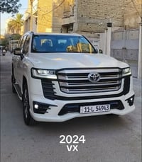 لاندكروز 2024 ساز VX مكفولة من البارد والصبغ جديدة جدآ كشنات خلفية كهر...