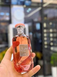 عطر وردي • أرض الزعفران الإماراتية • طوز خورماتو