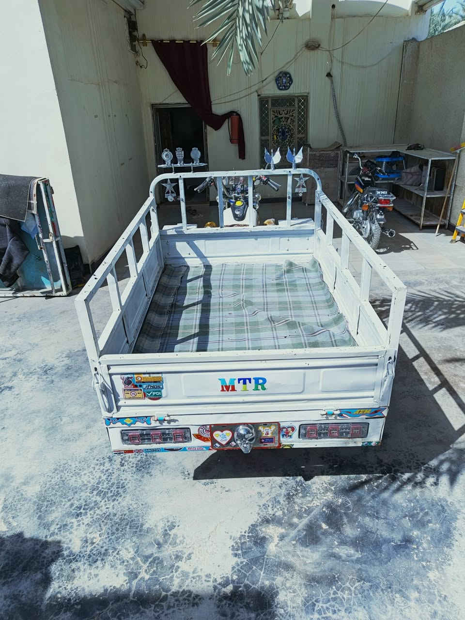 سلام عليكم ستوته لبيع مديل ٩اكسن ٧ دراجه مكفولة كفاله عامه شرط نضافه ونصبه كدامك الشراي  نتصال ***********
