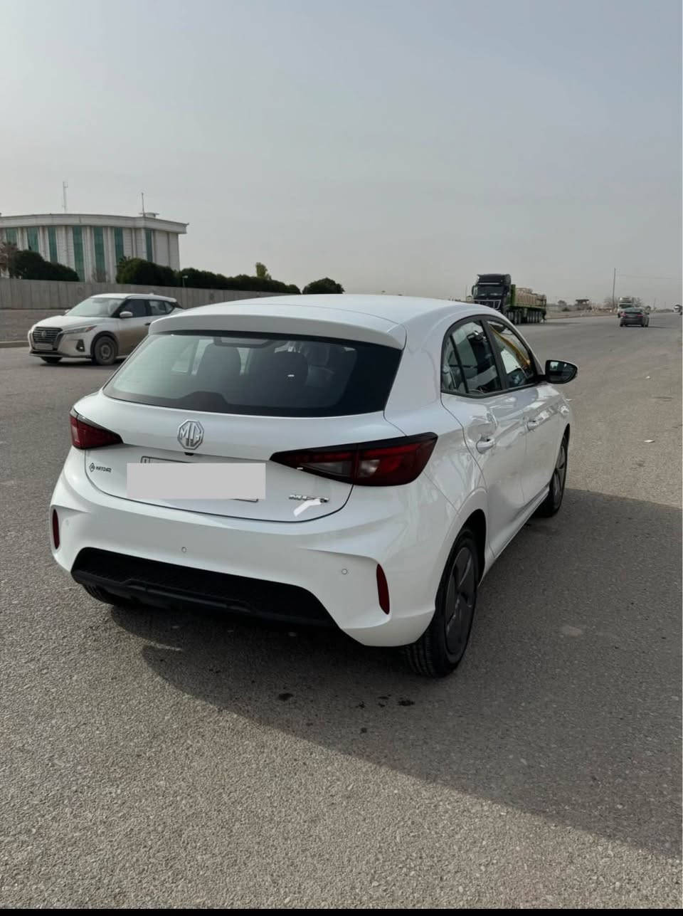 ئێم جی MG3 2025
زەمان 6 ساڵ مواصفات ستاندارد شاشەوکامێرا حساس .
ئاوێنە ئیشارەت بلوتوس.ڤۆلیۆم.
گێج ئەلیکترۆنی و تەبرید لەمس
تەنها 33 هەزار رۆشتووە 
نرخی $ 102 وەرەقە.
  قفل قڤل  بی محاملە   رەقەم هەولێر و سەیارەکە لە هەولێرە 

هيج هيجي نييه بي سبوغ بي تاعديل بي قؤپ بي شوخت عيسابي سفري بؤ بكه كه پو گاعيه ي نه به ستراوه  زماره موبايل ***********
