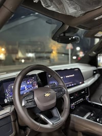 تاهو 2025 خليجي  1200 km المحرك v8 … 5.3 تكييف ثلاث مناطق (Triple-Zone...