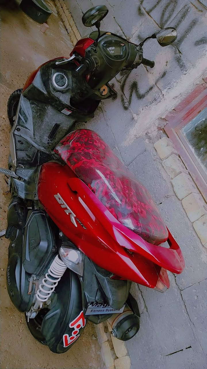 السلام عليكم دراجه للبيع الدراجة نظيفه برغي مامفتوح بيها لتشوفه بصورة تشوفه ب حقيقه ماشوفك شكل واصدمك بشكل الا.. السعر 950بيها مجال قليل مكاني بغداد رقمي الخاص ***********
