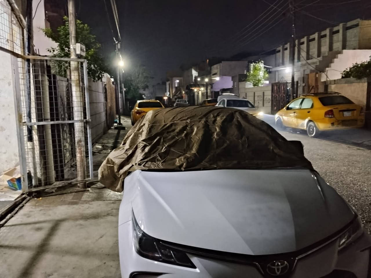 سلام عليكم 
جادر سياره مطري 
سعره 21000 الف مع توصيل 
للتواصل: ***********
