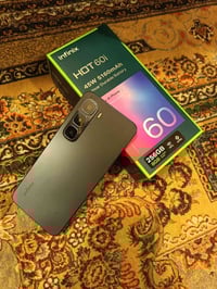 انفنكس  هوت 60iذاكره 256 الجهاز صارلي سبوع من أخذته نكسرت الشاشة وبدلت...