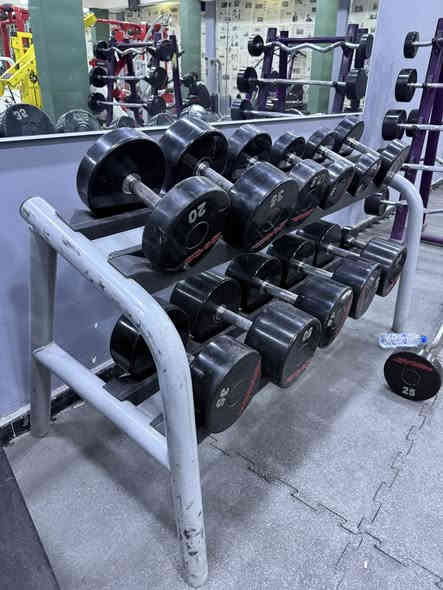 حمالات دامبلص للبيع عدد 3 بسعر مناسب 
شلع او مفرد 
***********
