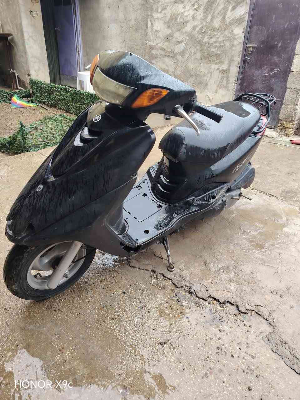 السلام عليكم زراجه اكزز للبيع  مكاني بغداد الشعله دراجه شوي كفراتها مضربه مكينه مكفوله برغي ممفتوح بيها السعر خاص الاستفسار الاتصال بالرقم ***********
