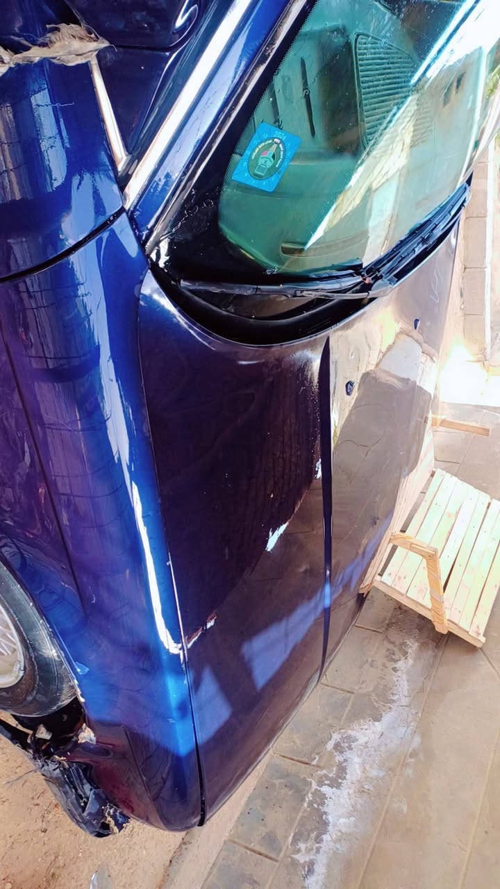 BMW  525 
رقم بغداد بااسمي تحويل يايوم يعجبك 
سيارة حداديه ٥٠ بالميه 
مكينة  كايمه يعني كاضه 
مال بطه ٢ ونص 
ابيعك بدي وكير سيارة يرادلهه ترتيب 
السعر  ٢٥ وبيهه مجال 
الشراي يتصل وبيه خير ويدلل 
***********
