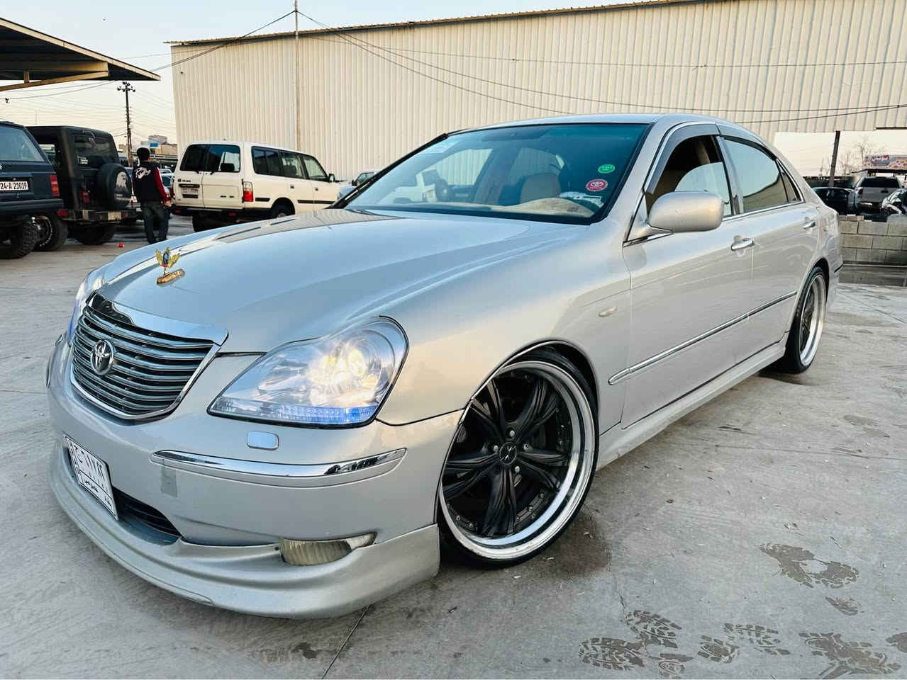 ماجیستاا مووس مووس
٢٠٠٥ ناوزەرد
٥ دووگمەی سەلاجە و مەرکەزی و پەردە 
چووپەلانی حور کراوە 
سڵانسا سپۆرت بیدەعم و بی لیدراو 
بەشەرتی گێر و مەکینە و ئەکسل و کەڤەر گۆراو و شانسی کۆسەرە 
٤ تایەو ویلی سپۆرت 
سعری ٤٨ گەڵا قفڵ و کۆتای 
گۆرینەوە ناکەم بەس فرۆشتن 
***********
*********** Singapore
