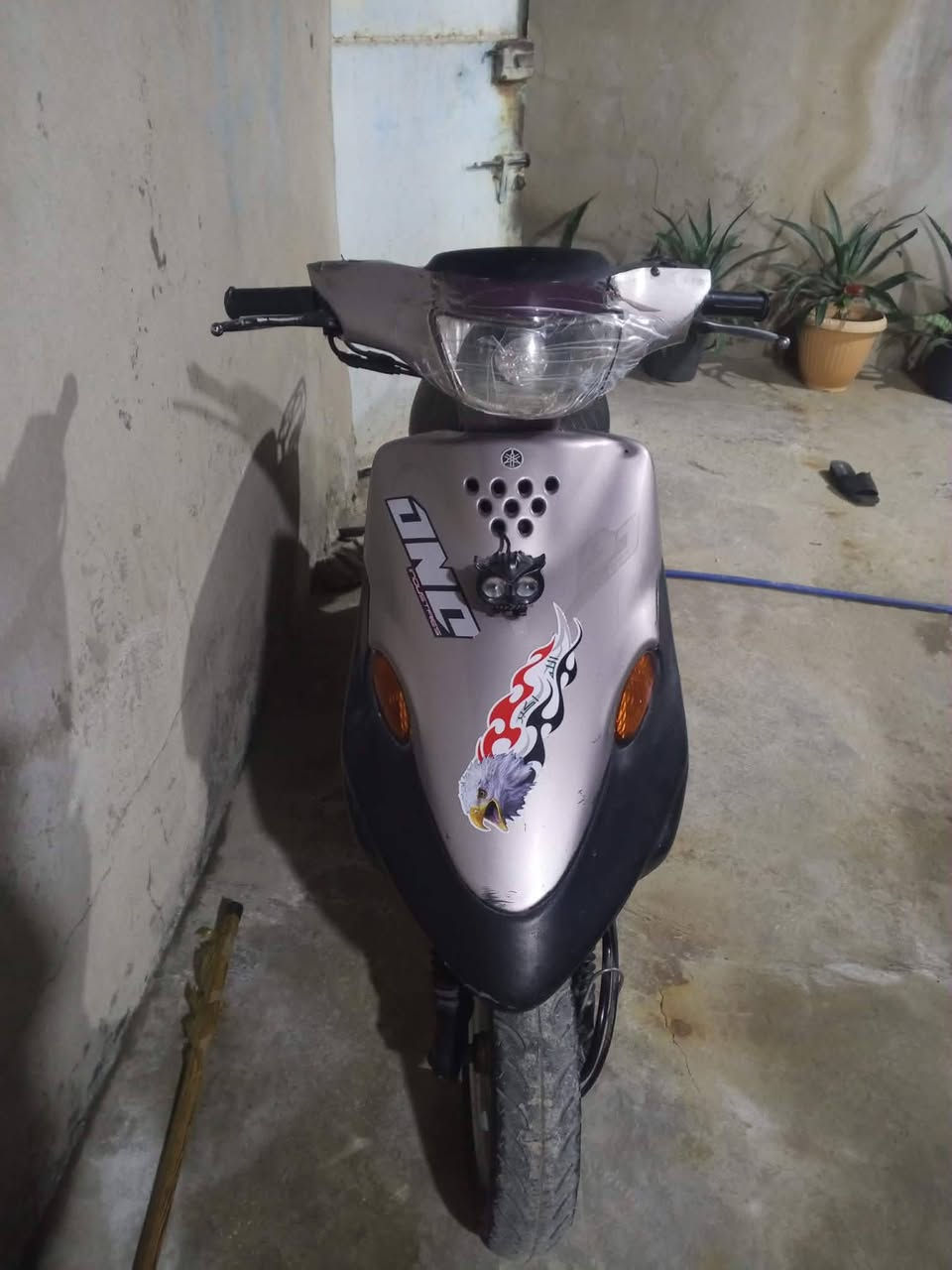 السلام عليكم الدراجة للبيع 60 بيجي 9 زروف 
الدراجة مال رمبة النضافة شوفت عينك الدراجة اي نقص مابيهة شلعة معدل كلهة شغال الكهربائيات نكرة بكل وقت سلف وهندر العنوان بغداد البياع تقاطع درويش 
الشراي يتصل على هاذا الرقم او خاص ***********
السعر 300وبيهة مجال للشراي
