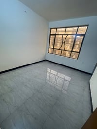 للإيجار في السيدية 🏠  📍 الموقع: السيدية – عرض شارع 15  📐 دار المساحة: ...