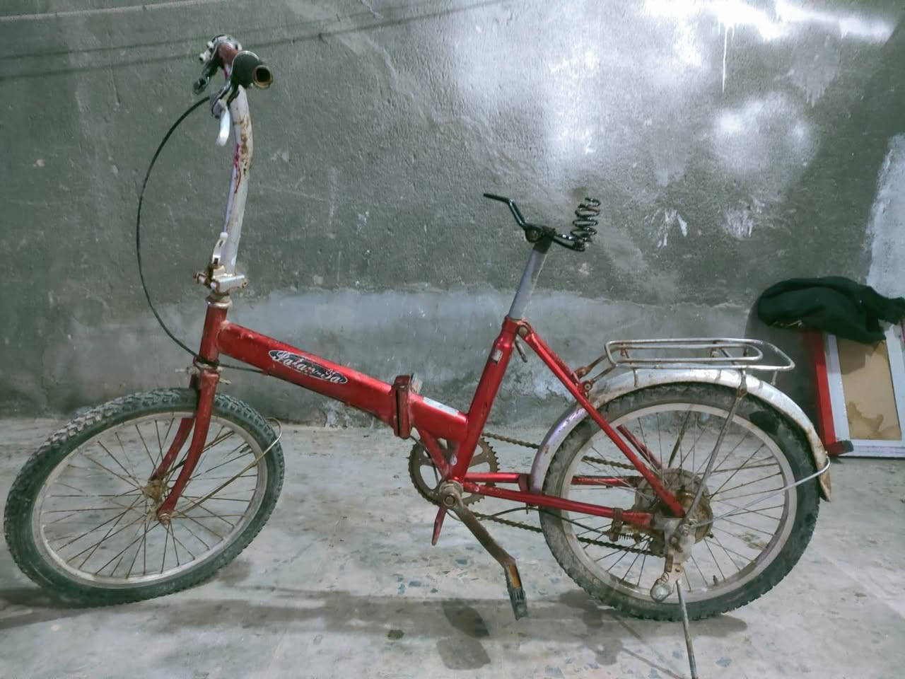 السلام عليكم للبيع بايسكل طباكي السعر 40وبي مجال    مكاني البصره الدير          واتساب ***********9
