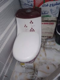 مجموعه صحيات مستعمله مع باب المنيوم طول ١٢٠×٩٠ +ملحق كاونتر للتواصل عل...