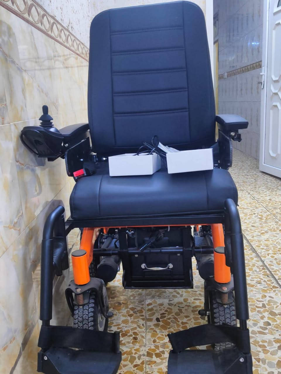 بيع كرسي كهربائيّ جديد ممستعمل للشراي يتصل على رقم *********** فقط 
مكان موصل
