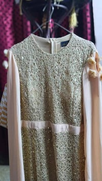 ملابس • للبيع