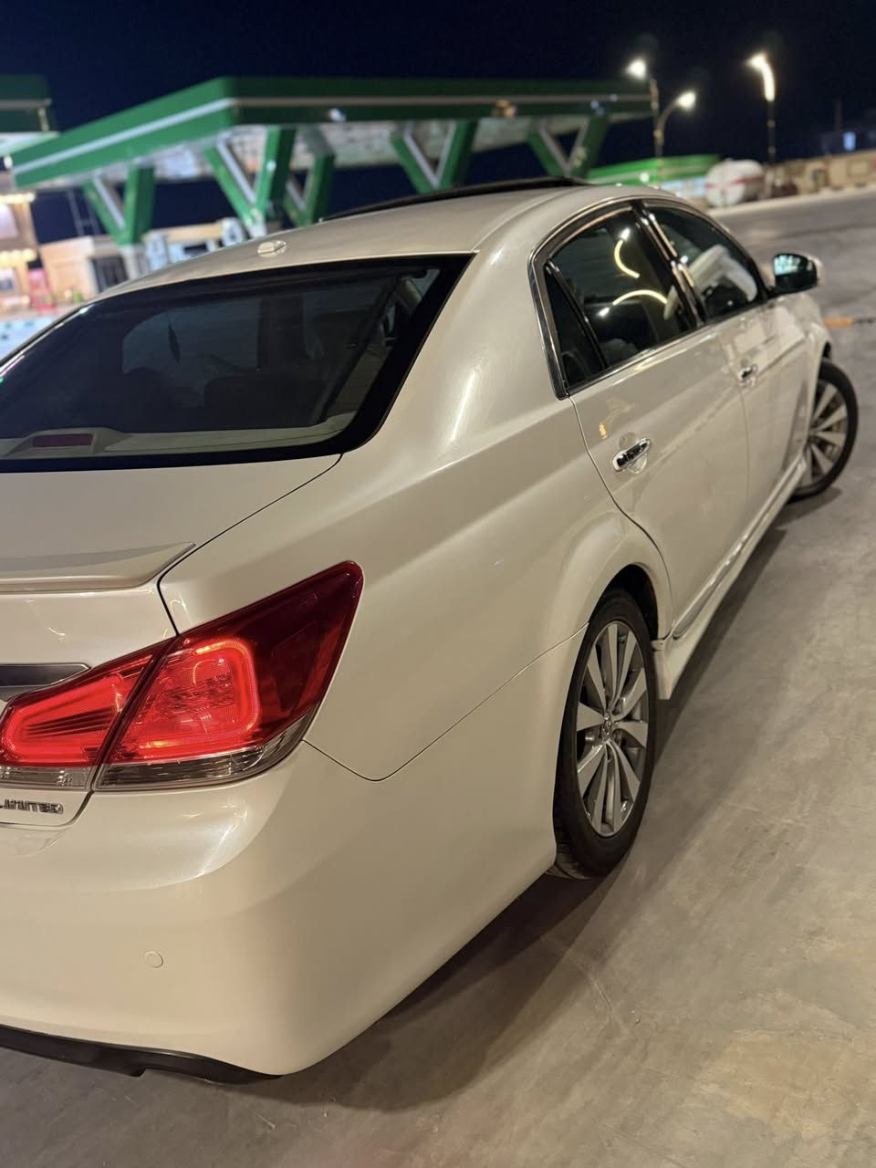 #رمضان كريم الفخامة_اليابانية
تيوتا افلون موديل 2012 فول مواصفات قطعتين صبغ جماليه مكفوله من الضربه وكافه الاصواليات 
داخل بيجي جلد كأمره شاشه فتحه  تحكم ستيرن مثبت سرعه كشنات كهربائيه تبريد ثلج حداده تخم تاير مكينه 6V3500 
عنواني ميسان العماره سياره جديده ماشيه180كم حقيقي تواصل ***********
سعرها $185مناسب بالعافية عليا ياخذه
