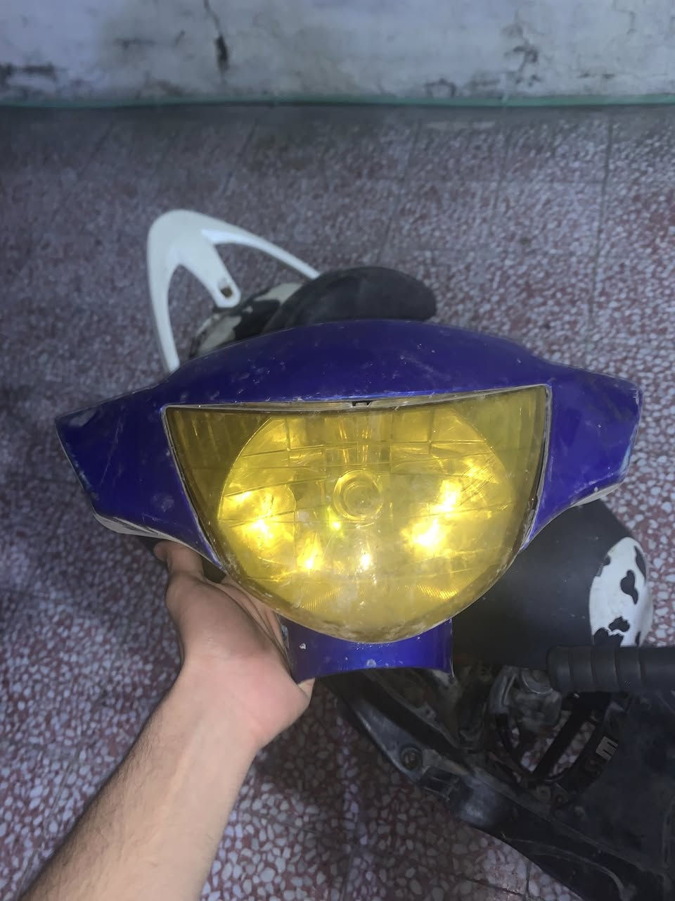 ماكس عدله
صاير بيها حادث 

مكينه 55 تخبل 

للبيع ع حطتها كوم حديد

ب150 

رقمي ***********
