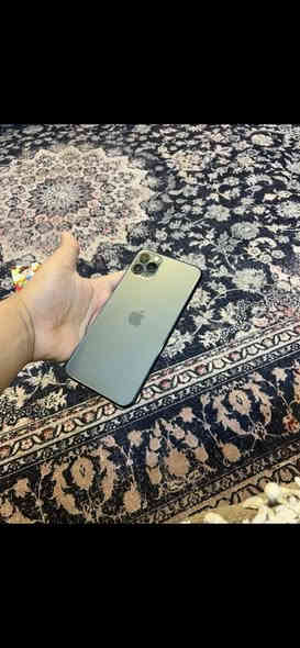 السلام عليكم ورحمة الله وبركاته جهاز ايفون ١١ برو ماكس جهاز بلادي ممبدل ولا قطعه جهاز جداً نضيف لاكسر ولافطر ولاشخط كامرتة فول الون المميز زيتوني الجهاز كلة شغال فيس ايدي كامرات اتصال كلة فول بطارية ٧٢ وذاكرة ٦٤ مكاني بغداد شارع حيفا للاتصال *********** السعر ب ٣٢٠ مجال قليل حك كروتك
