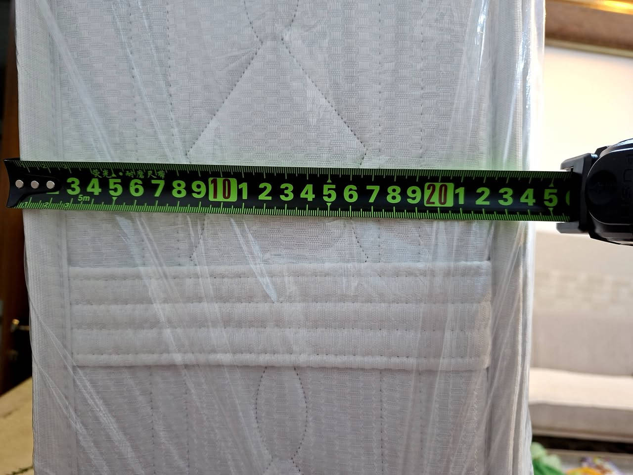 للبيع دوشك طبي مستخدم قليل كلش جديد بعده بل نايلون اشتريته من استقبال ب٤٨٥ الف الله شاهد بس بدلت الغرفة ومايصير عندي .. السعر ٢٧٥ الف ...  ***********
