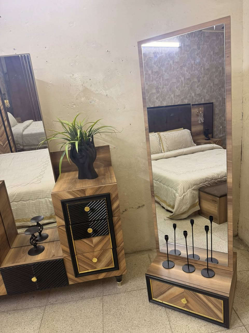 غرفة تركي ٩قطع سعرهه ٨٥٠ الف ***********
