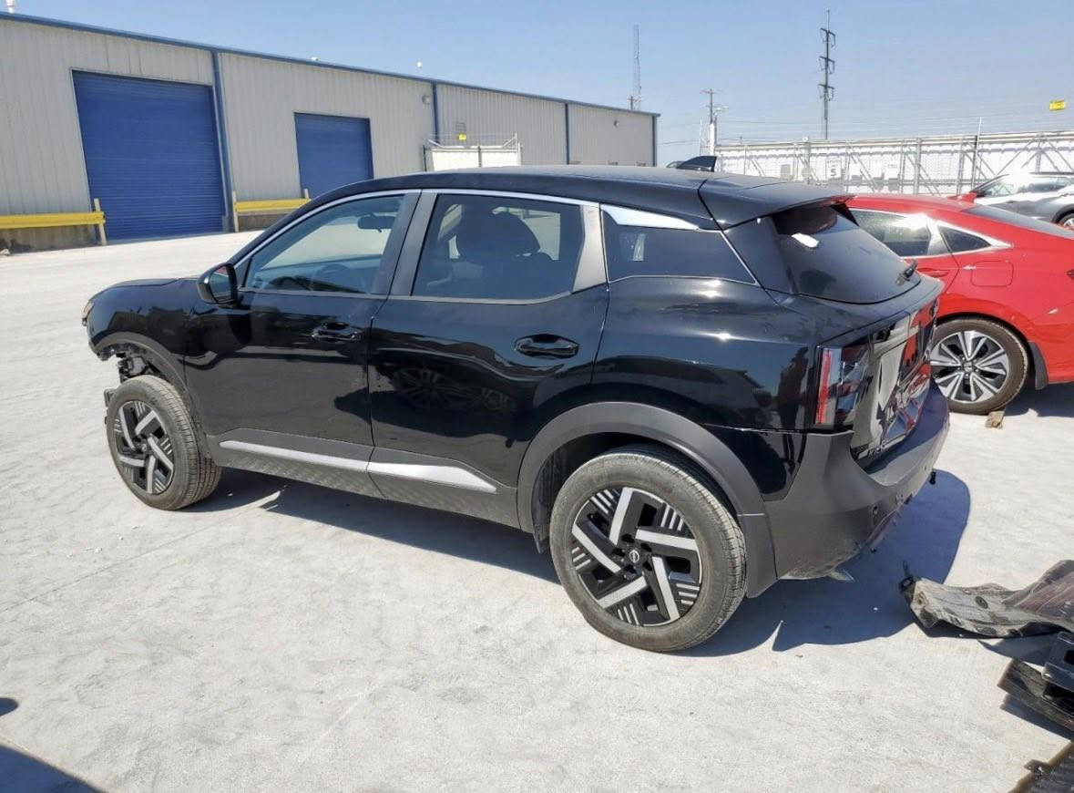 *تحية طيبة لجميع المتابعين *
وصول جديد إلى محافظة السليمانية. 

للبيع نيسان كيكس. 
موديل 2025 مواصفات SV. 
اللون اسود. 
العداد 9 الاف ميل. 
محرك 2000 اربع سلندر. 
جميع الإرباكات سليمة 👌
الضرر كما هو واضح في الصور. 
رقم الشاصي 3N8AP6CA6SL331537

السيارة تدخل كاتي تترقم شمال العراق 
اربيل * سليمانية *دهوك

للاستفسار اكثر عن السيارة والسعر يرجى الاتصال على الرقم وآتساب 
‏0046720399716
ابو آدم.


**إذا كنت صاحب هذا الإعلان وتريد حذفه لأي سبب، رجاءا أرسل رسالة إلى الدعم الفني**