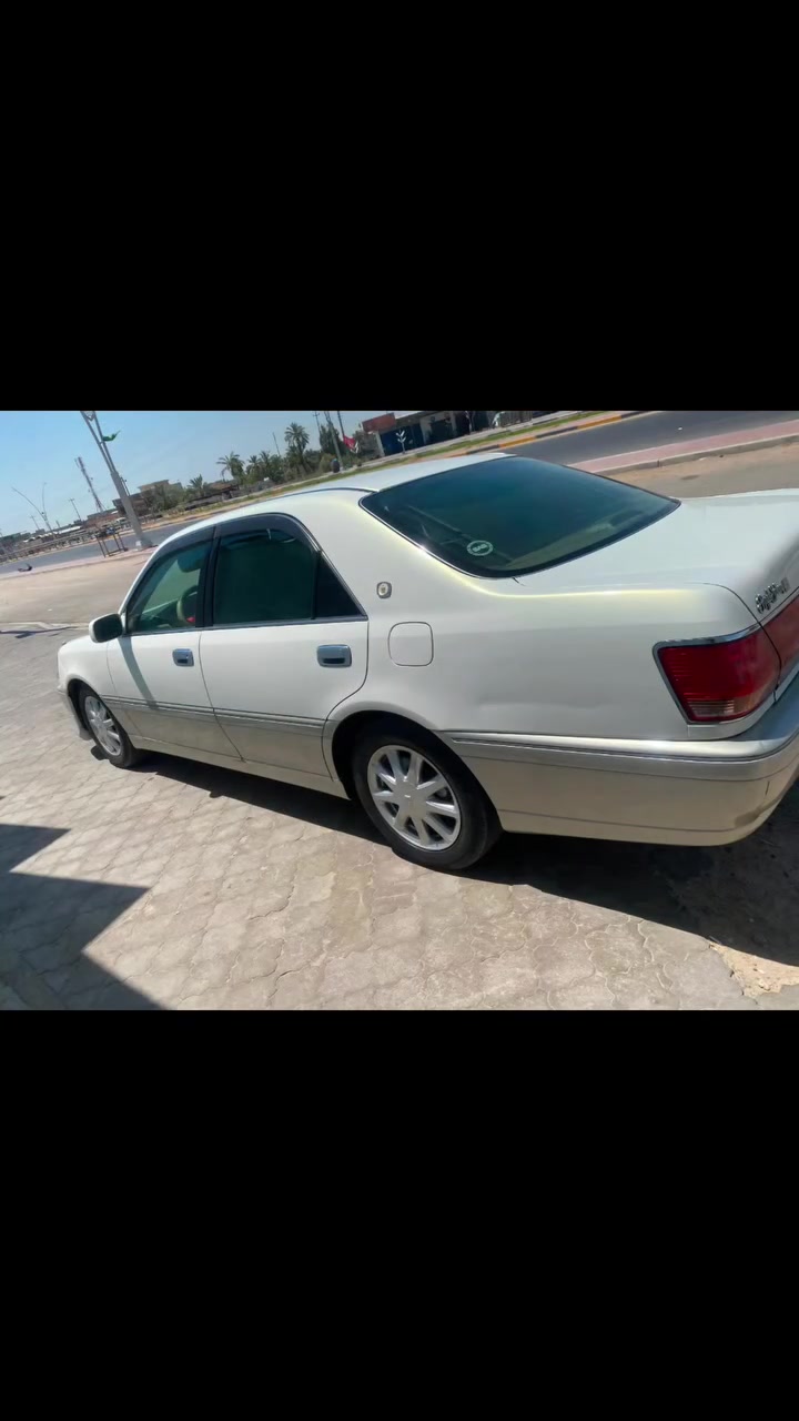 سلام عليكم ملكة للبيع  موديل 2003 رقم الجديد بسمي السيارة 3 دكم كرستال اصل بية قطعتين صبغ البنيد والجاملغ الامامي الايمن تحوير وسام المالكي تحوير فوك وجوة السيارة نظيفة كلش مكاني البصرة الفيحاء رقمي ***********
