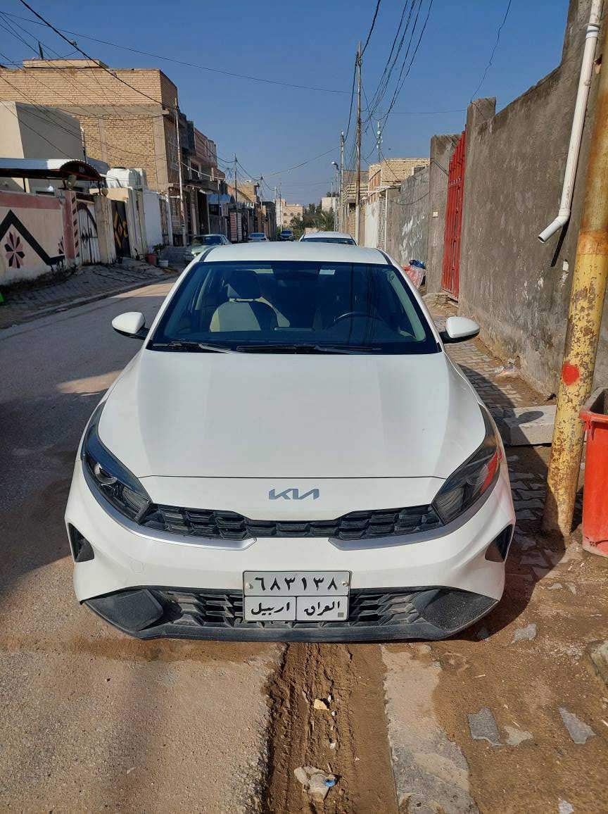 سلام عليكم عندي سيراتو موديل 22 مقفوله من الصبغ والتبديل دحجه صغيره بالباب موضحه بالصوره رقم الهاتف*********** النجف, العراق
