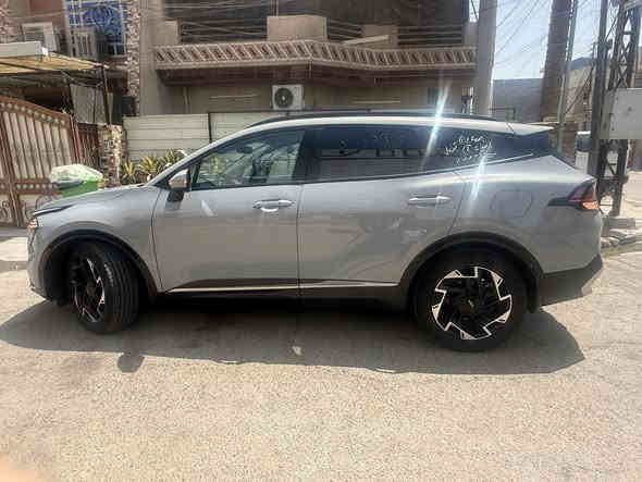 سبورتج sxبرستيج
لون اسمنتي 
رقم بغداد انكليزي 
موديل ٢٠٢٣ 

حجم المحرك ٢٥٠٠ 
بنوراما
ثلاثه أنظمة قياده
هاندبريك كهرباء
اوتو هولد
صندوق كهرباء 
بصمه ابواب مع تشغيل
تشغيل عن بعد
فتح صندوق عن بعد 
تدفئة ستيرن 
تدفئة و تبريد مقاعد 
كاميرات 360
رادار امامي وجانبي
رادار بالمري
توقف ذاتي 
تحديد مسار 
بك لايت لد 
كار بلي
 

حادث موضح معا صور امريكا  

🌺ملاحظة الاتصال على رقم ***********  🌺
