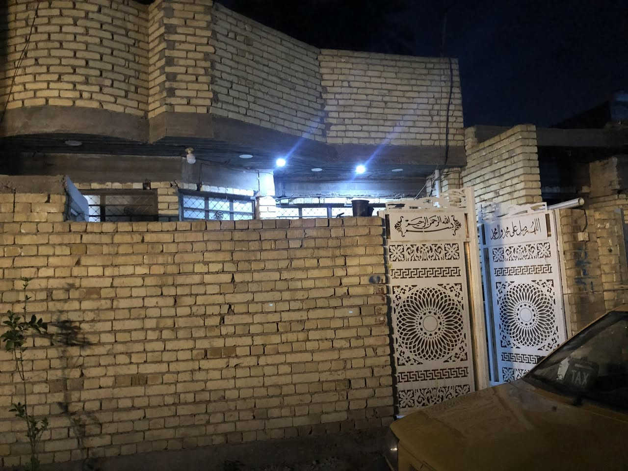 بيت للبيع  الفحامه قرب مركز الشرطه 
١٠٠ متر 
واجه ٧ نزال ١٤ 
صاله وغرفه وخدمات 
وفوك غرفه 
بفرع نزله ابو المي 
قرب جامع المعز

للاستفسار اكثر 
١١٥ 

***********
