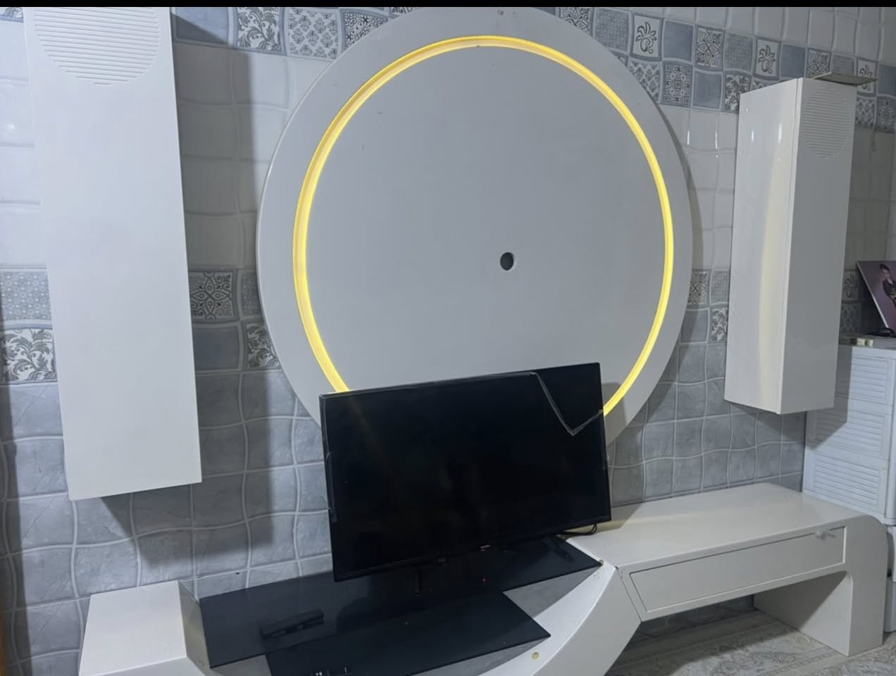 تخم ومعرض وياهن بعد قنفه ام النفر وميز كبير بلنص
السعر مليون


**إذا كنت صاحب هذا الإعلان وتريد حذفه لأي سبب، رجاءا أرسل رسالة إلى الدعم الفني**