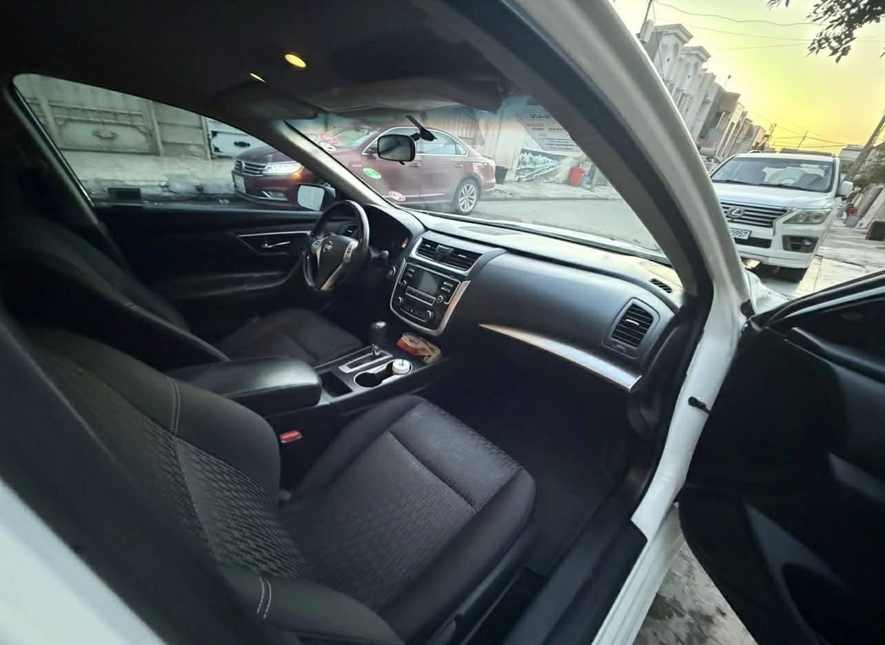 ⚜️نیسان ئالتیما ٢٠١٧ SV 

💰نرخ: لەکۆمێنت داوا بکە ڕاستەوخۆ بۆت دێت📥

🔹گێر و مەكینە و تەبرید و بەردی گزۆز بەشەرت 
🔹رەقم و هەزە سنوی هەمووی نوێیە ٧٦ روشتوه 
🔹چامڵغ و روبع بۆنیت  سبوغە  بێ ژورێ بێ ئێرباگ 
🔸وێنەی سۆنارم داناوە

ژمارەی پەیوەندی
***********☎️
