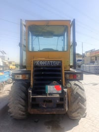 شفل كومانسو ٧٠ البيع  رقمة نجف  العنوان بغداد مدينه الصدر الاتصال ٠٧٧٠...