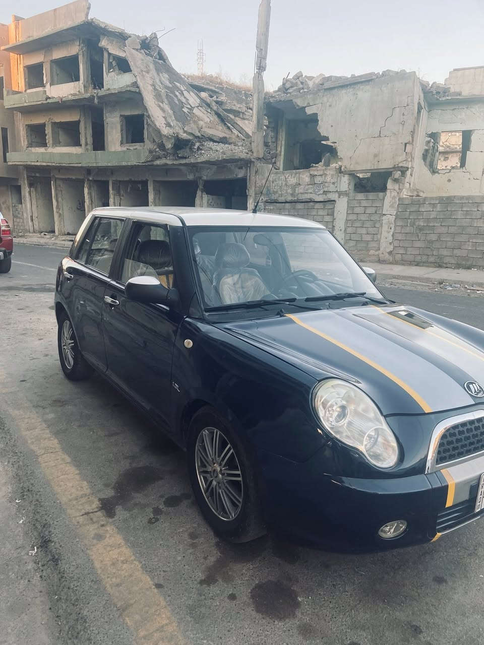 ياالله
ليفان 320
موديل 13
محرك وكير فول 
تبريد ثلج قبل يومين سويتله ادامة كاملة
حداديه امامي وخلفي جاهزة
حماوتها بعز صيف جوه النص شرط
مسويلها ادامة من دعامية لدعامية 
شاشة وسستم صوت 
غرفتها جدًا نظيفة 
ضررها بس قطعة وحدة جاملغ اليمين وبيها بارد كم اصبع 
سيارة نظيفة حيل وماشية بس 70 حقيقي
انطيك تراي بيها وين ماتريد  وشرط الفحص.. 
السعر 48 ورقة
***********
مكانها الموصل
