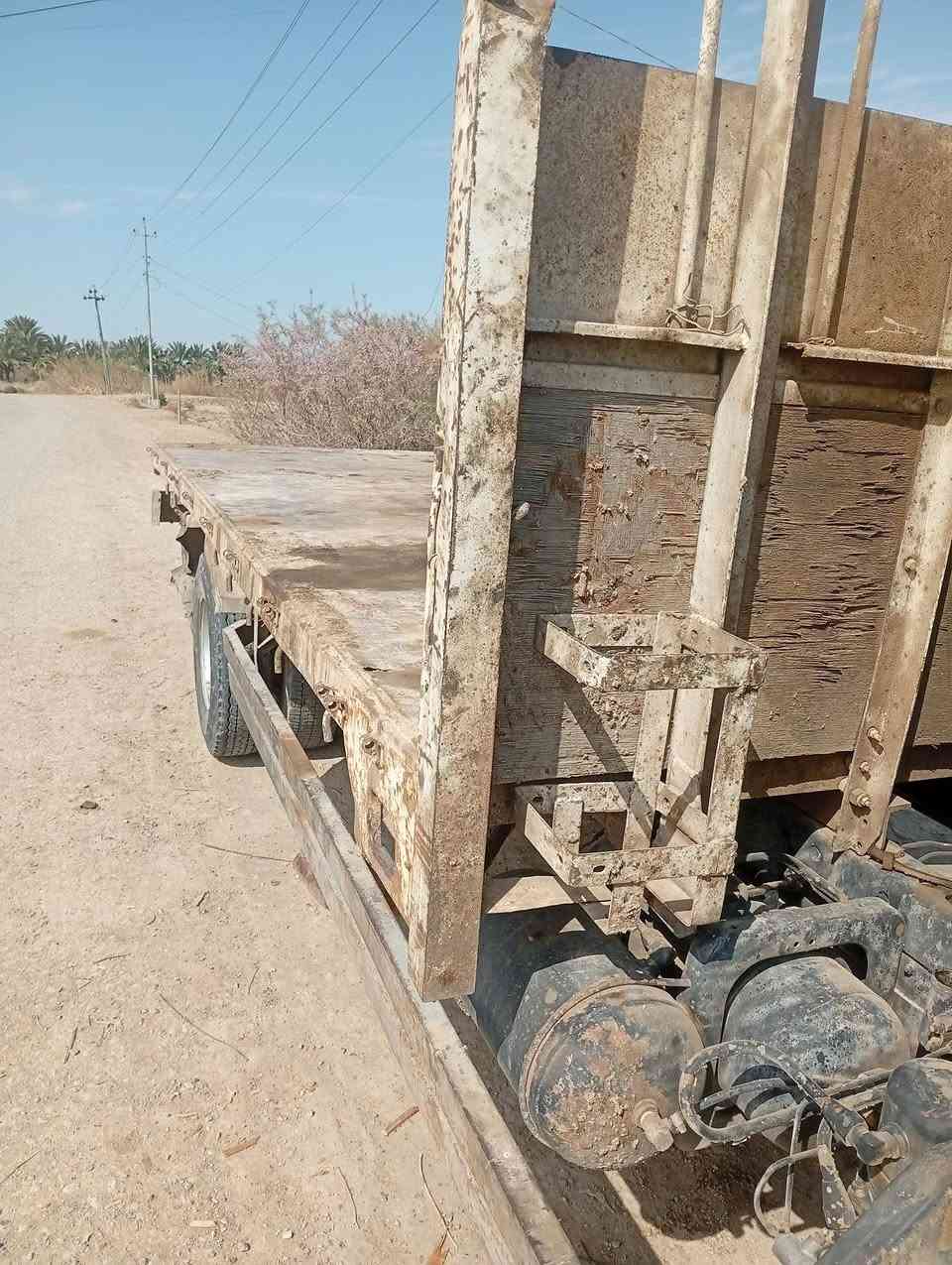 البيع بدي خمسه متر نضيف ***********
