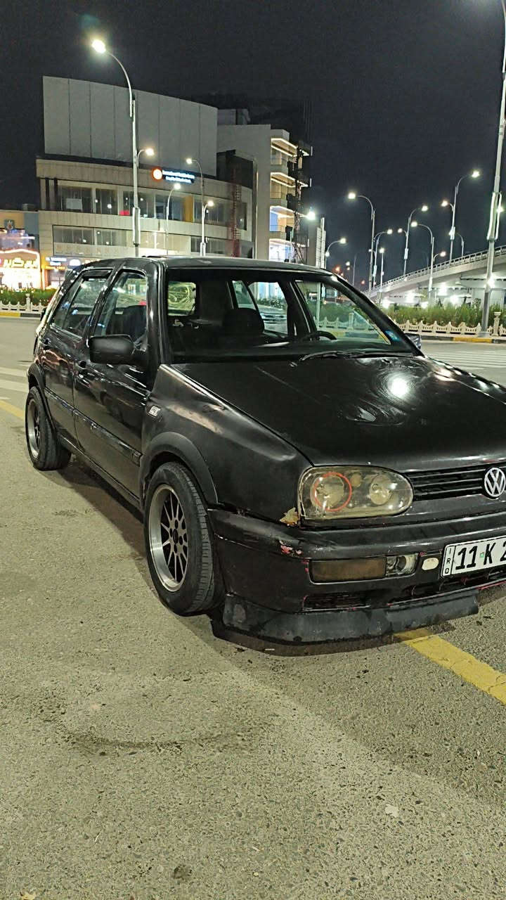 جولف 93 توماتيك تبريد
محرك 0.8 جديد بدون تنقيص ولا تبخير 

رقم بغداد باسمي هزه جديده ورقم انكليزي تتحول بمرور الموصل 
لسعر 43
***********
