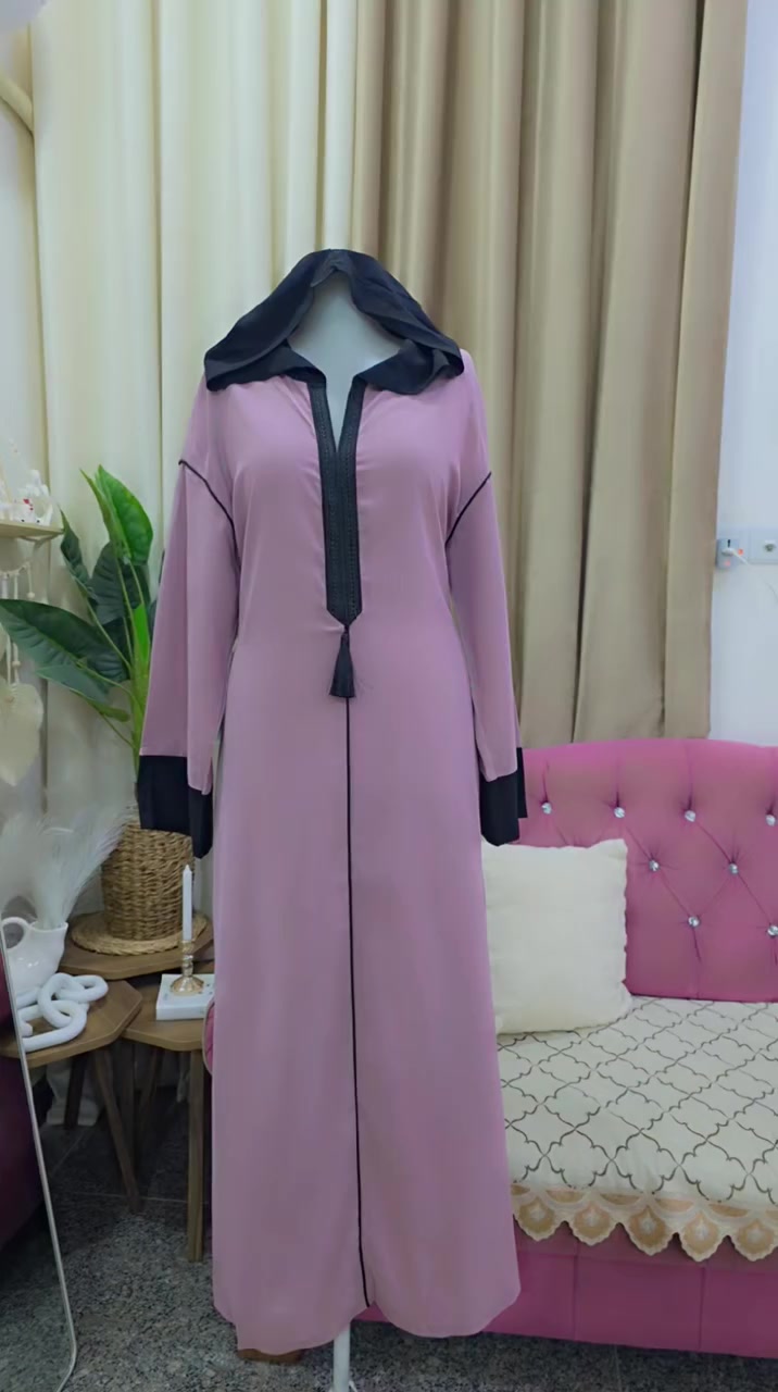 كلابيات شي ان 
سعر القطعه 10
القياسات المتوفره من 40_46


**إذا كنت صاحب هذا الإعلان وتريد حذفه لأي سبب، رجاءا أرسل رسالة إلى الدعم الفني**