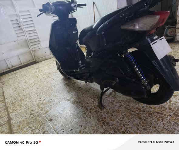 السلام عليكم
دراجة سكنس  فحل شغالة هندر سلف عطلان تكدر تصلحة 
تايرات جدد كفر الجهة اليسرة طايح كفراتهة اشوي تعبانات الدراجة هاي كدامك وشوفها السعر 350 وبيها مجال  
رقمي ***********
