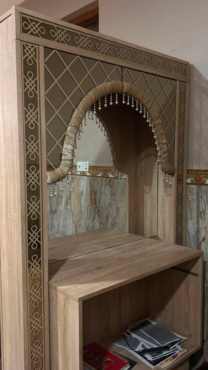 غرفة نوم متكونة من عشر قطع نضيفة بس بيها تعديلات بسيطة اشتريتها بـ اربع ملايين ابيعها بمليون ونص
للاستفسار اكثر مراسلة الخاص


**إذا كنت صاحب هذا الإعلان وتريد حذفه لأي سبب، رجاءا أرسل رسالة إلى الدعم الفني**