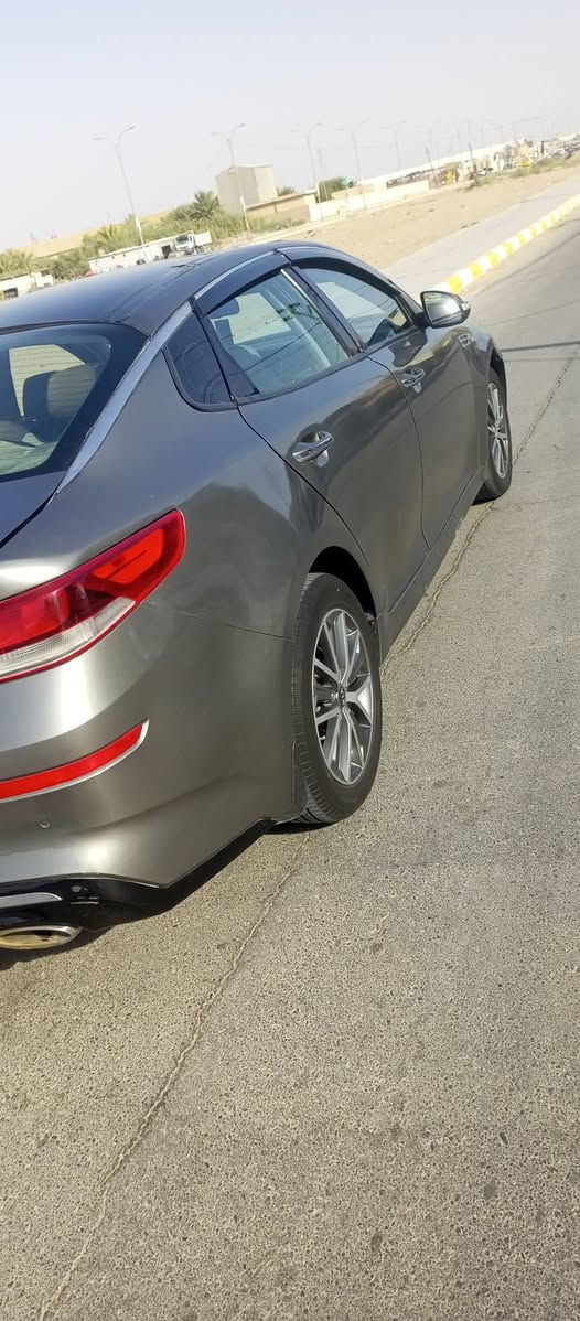 السلام عليكم اوبتما موديل 17 فول 1/1 معروفه مواصفات الفول ميحتاج اشرحهن  رقم بغداد انگليزي بسمي  وارد امريكي.
مكينه كير حداديه تخم تاير تبريد خلفي امامي كله مكفول سياره خير من الله 
بيه ضربه جهت سايق بدون داخل صبع احزام  ابيع. عام كفلك كص  تحويل وشرعيات والبقيه سويج. السعر  105 قفل من الاخير. شراي يخابر وبخدمته *********** واذا اكو مراوس عادي
مكاني واسط دهل اوران, واسط
