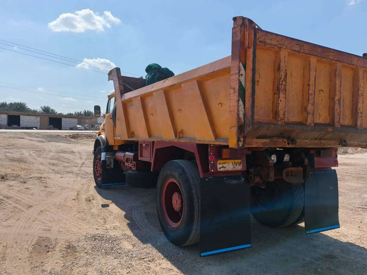 للبيع تك ٨٢ بلاديه ***********    ***********
