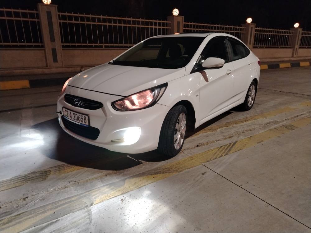 السلام عليكم
اكسنت مضلع للبيع
موديل 2012
وارد خليجي
فول مواصفات ماعدا بصمه
اربع دسك
سلايت
شاشة
تحكمات ستيرن
ويل كب 5 شركة 
محرك لاصرف ولانفخ ولارخاوه
رقم نينوى بسمي شرط التحويل
كابون بيها تباديل
بيها ملاحضات مالتحرير موضحه بالصوره
سعرها 110
***********
*********** موصل, نينوى
