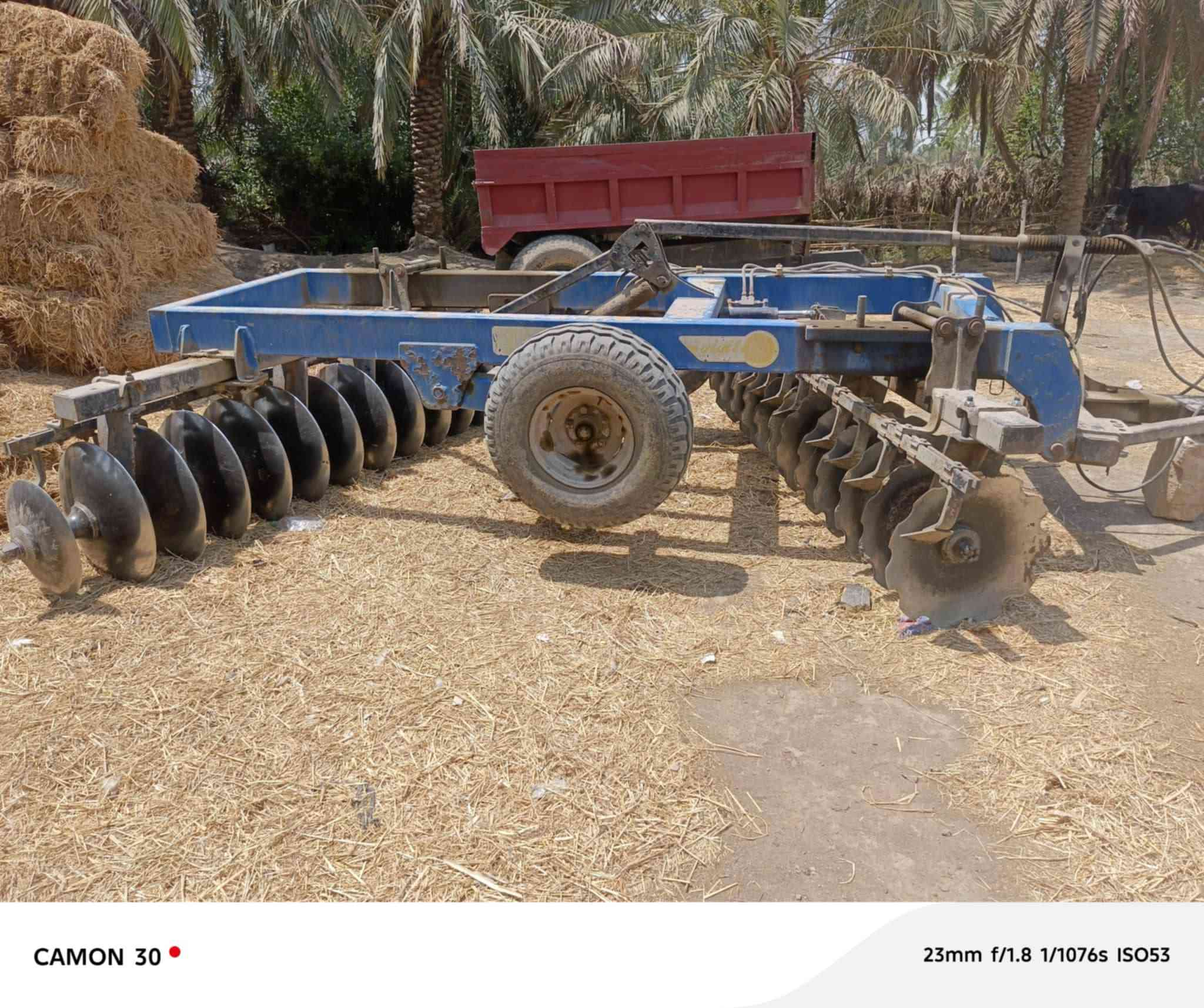 دسك للبيع 24 جاهز للعمل
***********
