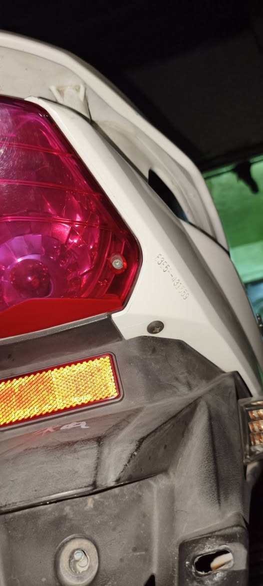 السلام عليكم جي تي ار موديل 2009!
دراجه مكفوله كفاله عامه من طول للطول كفرات بلادي
محرك مكفول كفاله عامه مفتوح لو شي ترجع دراجه .
وكلشي موضح بالصور من ختومات ونضافه وان شاء الله ايه الرزق
*********** للتواصل .
