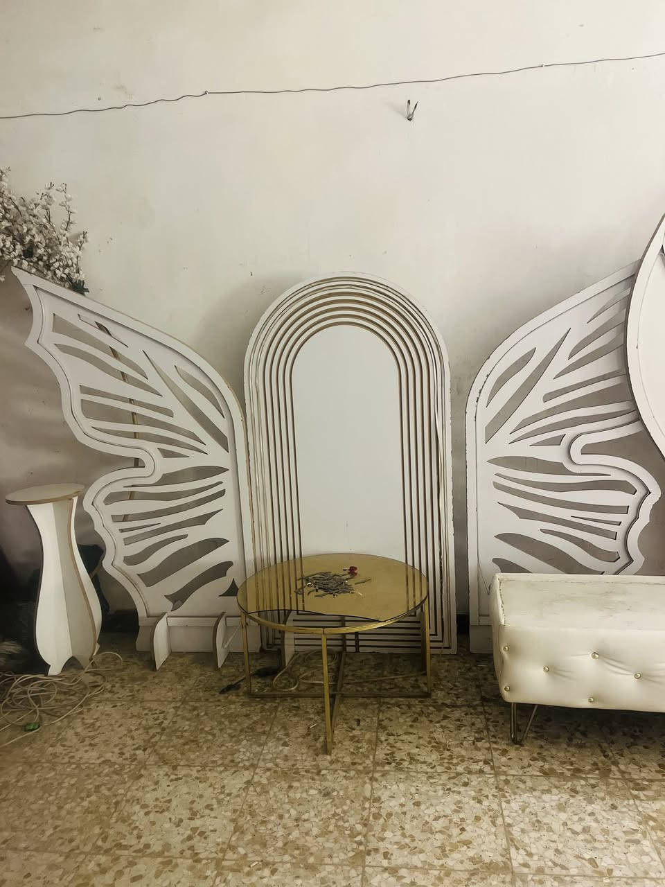 كوشات للبيع لو مامحتاج ماابيعهن والسعر رخيص وخادم ***********
